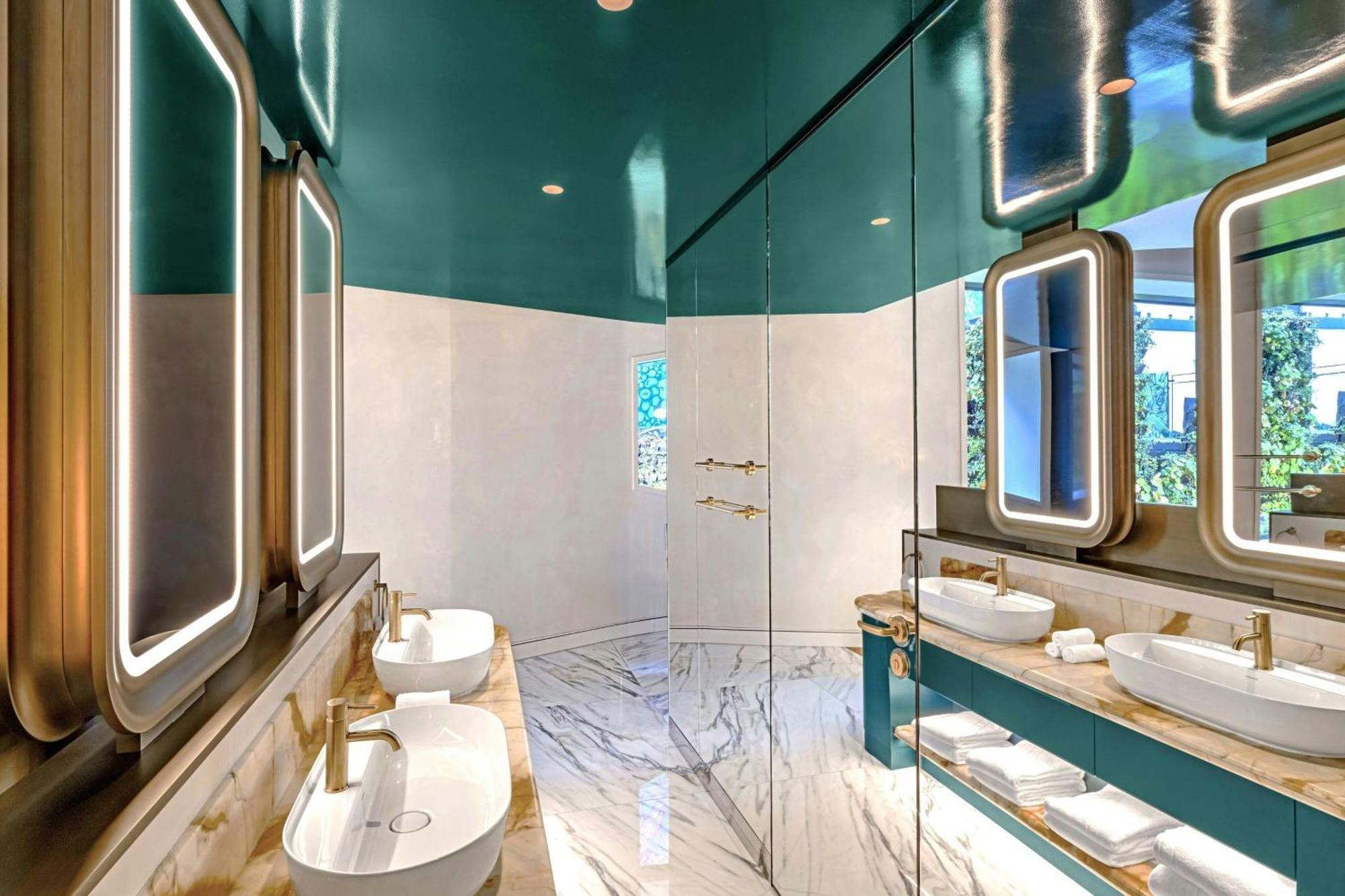 W Prague Hotell Eksteriør bilde